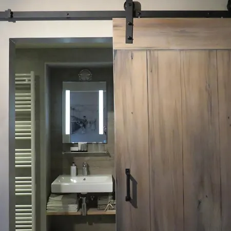 Het Witte Huis 2* Lemiers