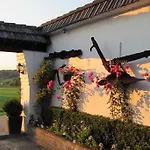 Het Witte Huis 2* Lemiers