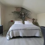 Het Witte Huis Szálloda 2*